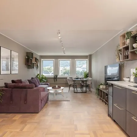 With Stunning View Over Bryggen Апартаменты