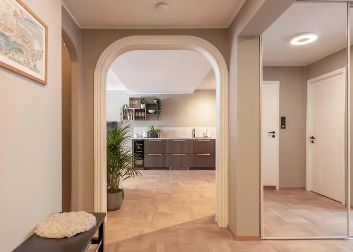 With Stunning View Over Bryggen 卑爾根