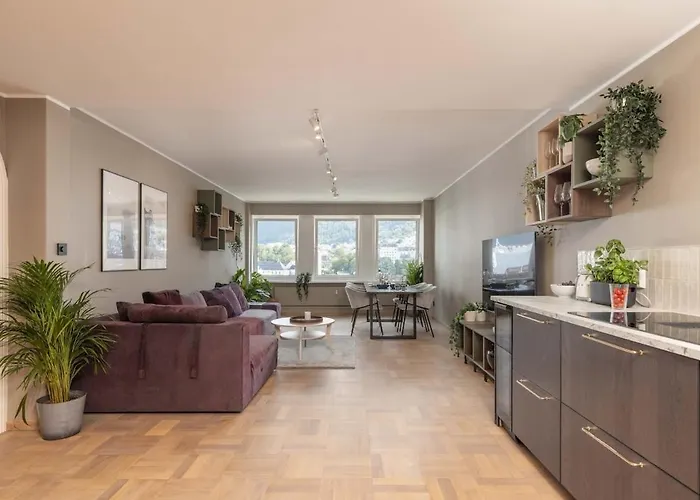 With Stunning View Over Bryggen Appartamento